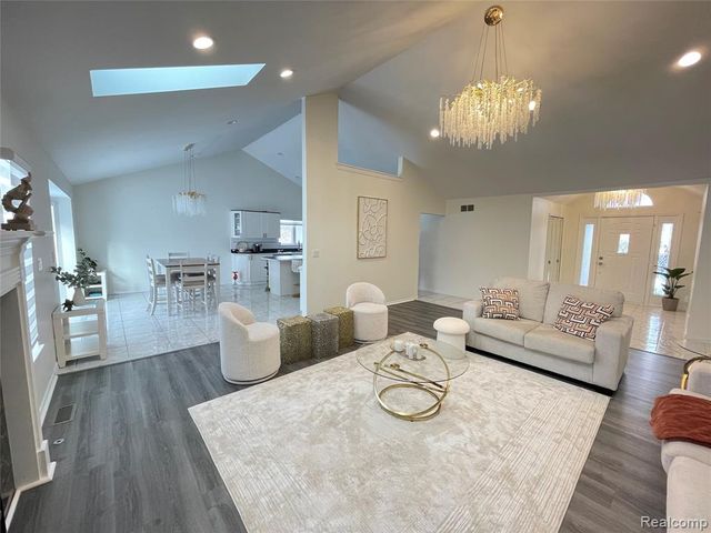 50531 Princeton Drive, Macomb, MI 48044