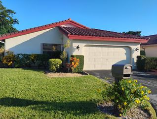 5665 LAKEVIEW MEWS Drive, Boynton Beach, FL 33437