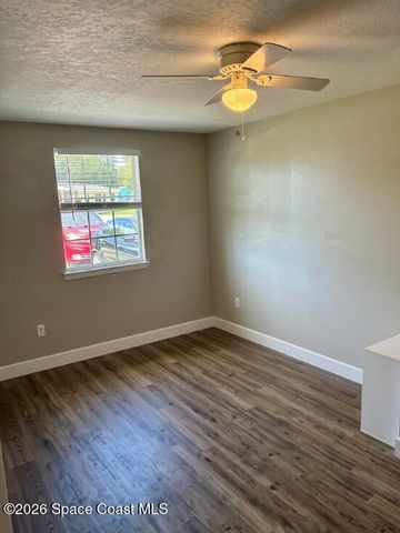 2394 Saint Dunston Lane, Melbourne, FL 32935