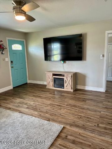 2394 Saint Dunston Lane, Melbourne, FL 32935