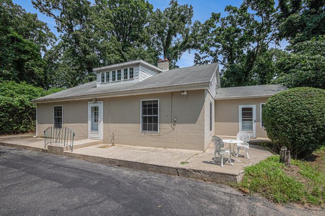 49209 Howard Avenue, New Buffalo, MI 49117