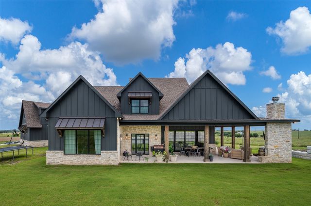 249 County Road 359, Muenster, TX 76252