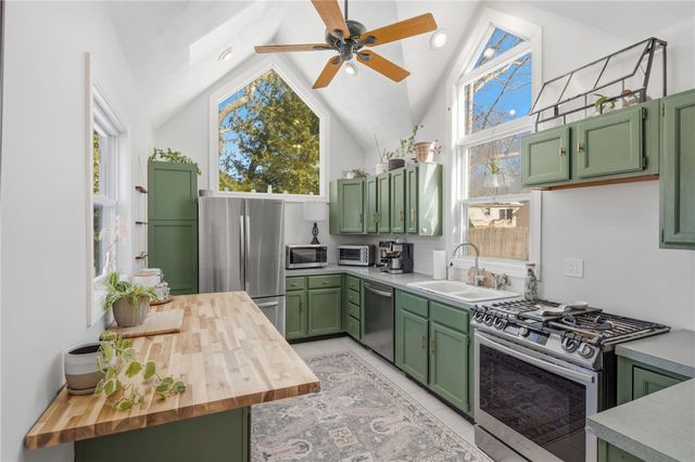 11 Heights Avenue, Warwick, RI 02889