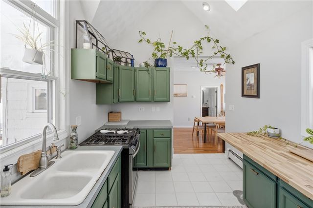 11 Heights Avenue, Warwick, RI 02889