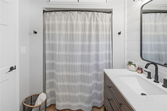 11 Heights Avenue, Warwick, RI 02889