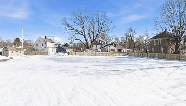 11 Heights Avenue, Warwick, RI 02889