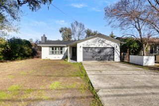 19894 Mountain Mdw S, Hidden Valley Lake, CA 95467
