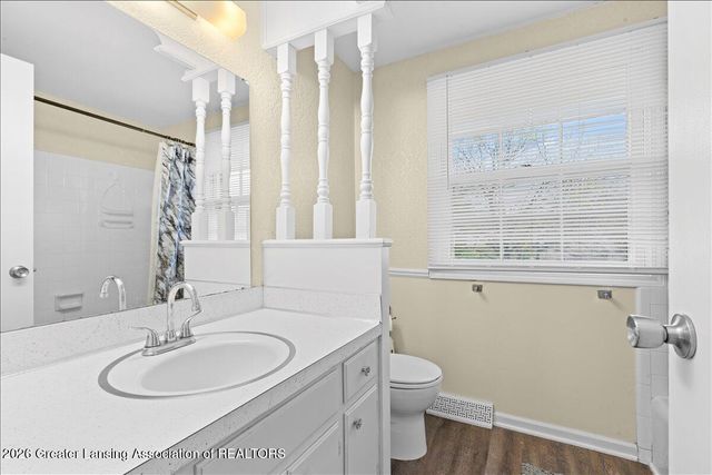 3616 Glasgow Drive, Lansing, MI 48911