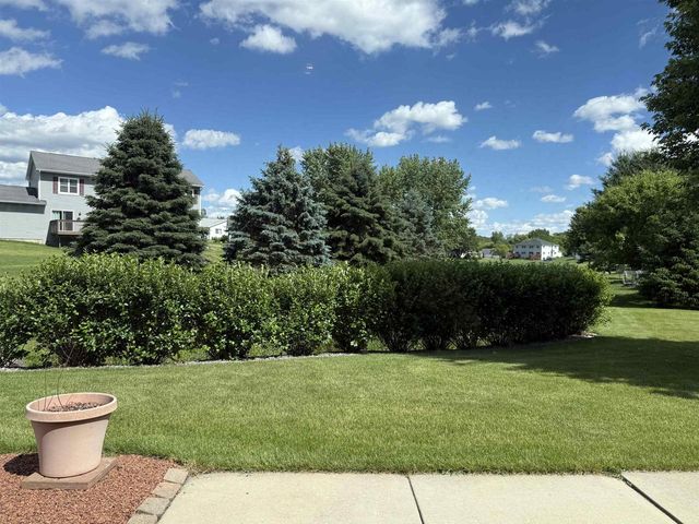 109 Elizabeth Court, Deerfield, WI 53531