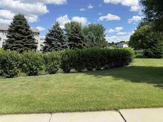 109 Elizabeth Court, Deerfield, WI 53531