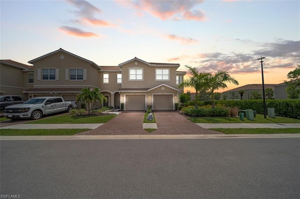 2914 Citrus ST, NAPLES, FL 34120 — photo 2