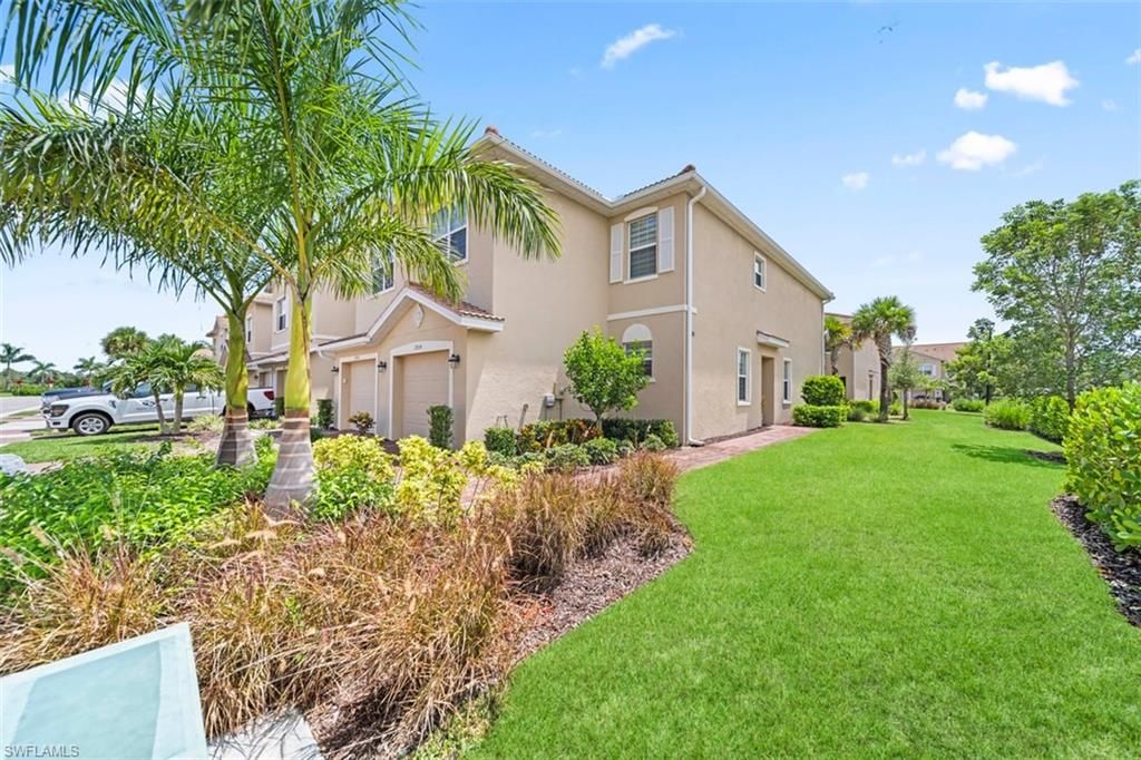 2914 Citrus ST, NAPLES, FL 34120 — photo 4