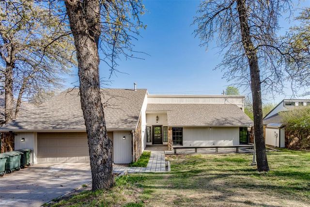2213 Tredington Way, Edmond, OK 73034