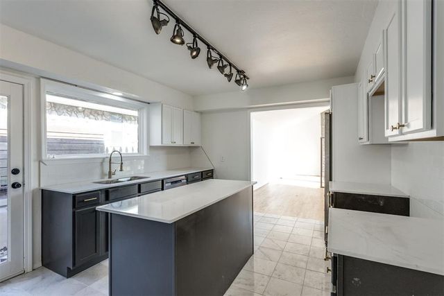 2213 Tredington Way, Edmond, OK 73034