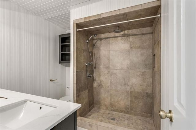 2213 Tredington Way, Edmond, OK 73034