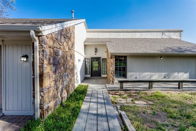 2213 Tredington Way, Edmond, OK 73034