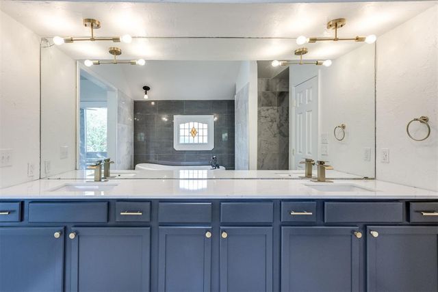 2213 Tredington Way, Edmond, OK 73034