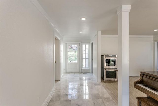 2213 Tredington Way, Edmond, OK 73034