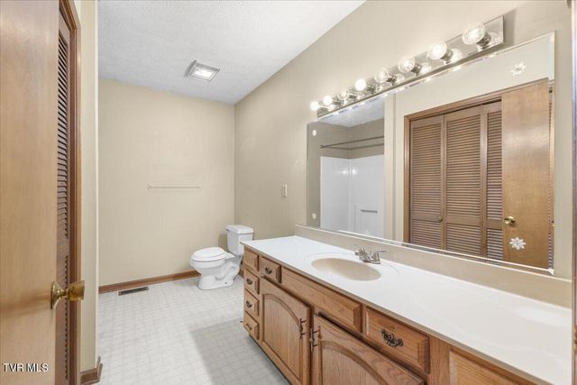 216 Fitzsimmons Hill Road, Elizabethton, TN 37643