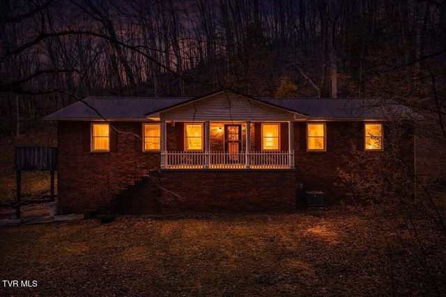 216 Fitzsimmons Hill Road, Elizabethton, TN 37643