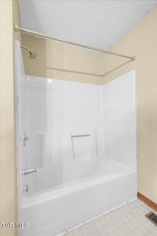 216 Fitzsimmons Hill Road, Elizabethton, TN 37643