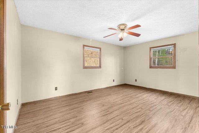 216 Fitzsimmons Hill Road, Elizabethton, TN 37643