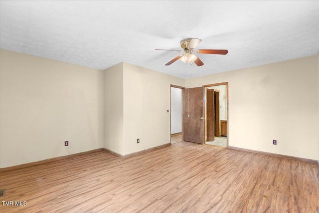 216 Fitzsimmons Hill Road, Elizabethton, TN 37643