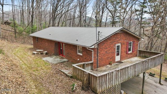 216 Fitzsimmons Hill Road, Elizabethton, TN 37643