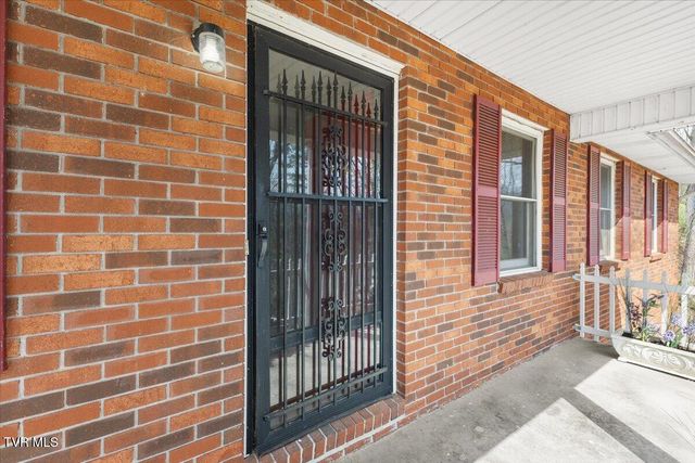 216 Fitzsimmons Hill Road, Elizabethton, TN 37643