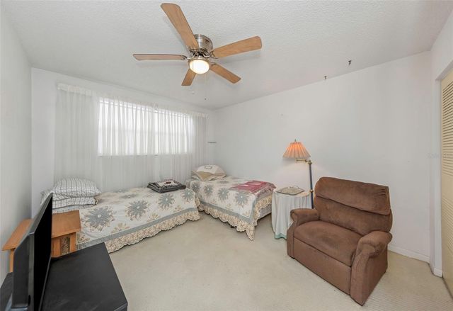 5750 80TH STREET N B-206, St Petersburg, FL 33709