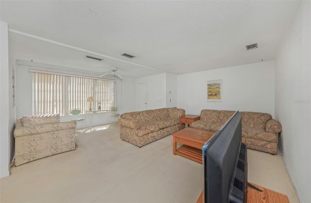 5750 80TH STREET N B-206, St Petersburg, FL 33709