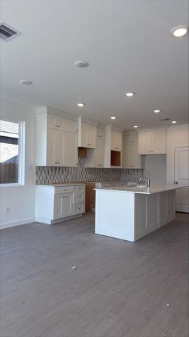 3515 Atlas Point Lane, Angleton, TX 77515