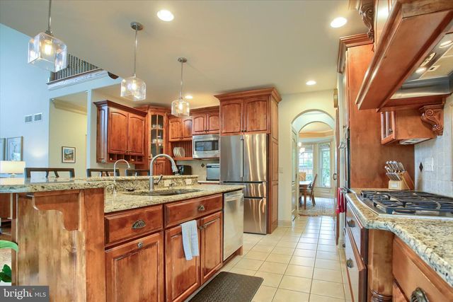 6445 MCCORMICK LN, Harrisburg, PA 17111