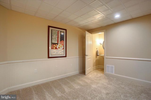 6445 MCCORMICK LN, Harrisburg, PA 17111