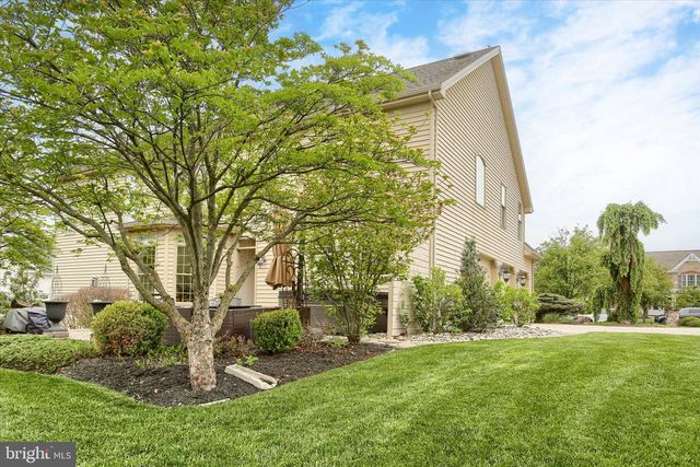 6445 MCCORMICK LN, Harrisburg, PA 17111