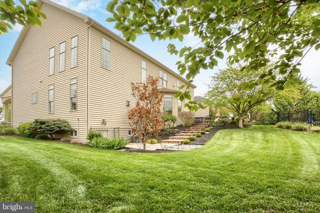 6445 MCCORMICK LN, Harrisburg, PA 17111