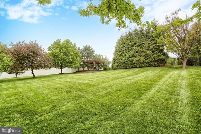 6445 MCCORMICK LN, Harrisburg, PA 17111