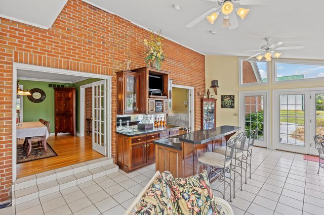 8071 Perryville Road, Danville, KY 40422