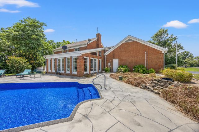 8071 Perryville Road, Danville, KY 40422