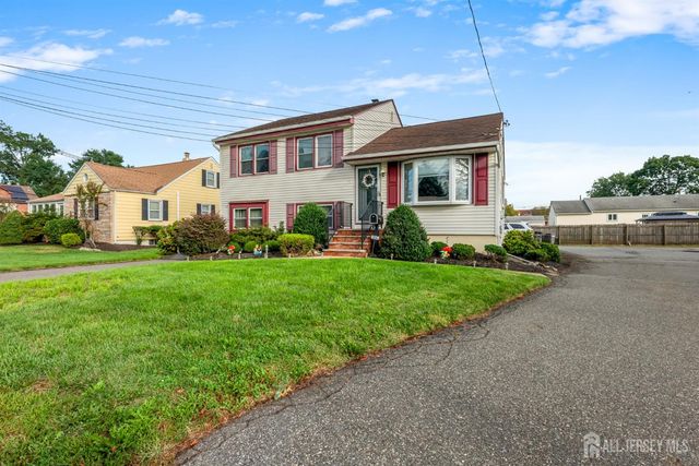 304 Maple Avenue, Middlesex, NJ 07080