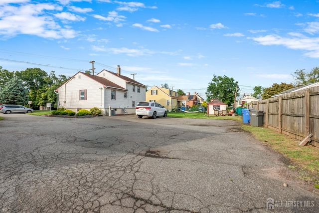 304 Maple Avenue, Middlesex, NJ 07080