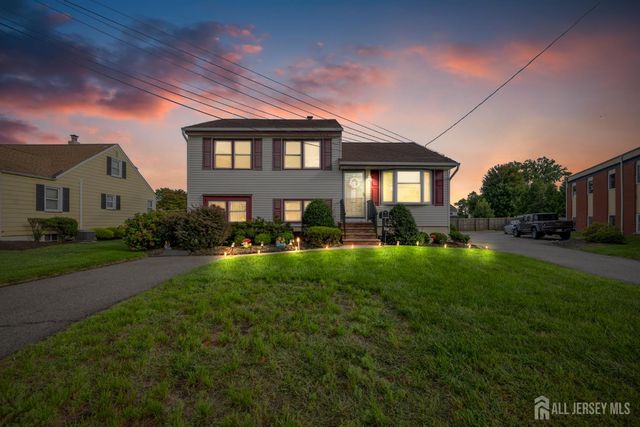 304 Maple Avenue, Middlesex, NJ 07080