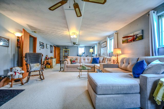 10833 Kendig Road 10833 Kendig Road, New Carlisle, OH 45344