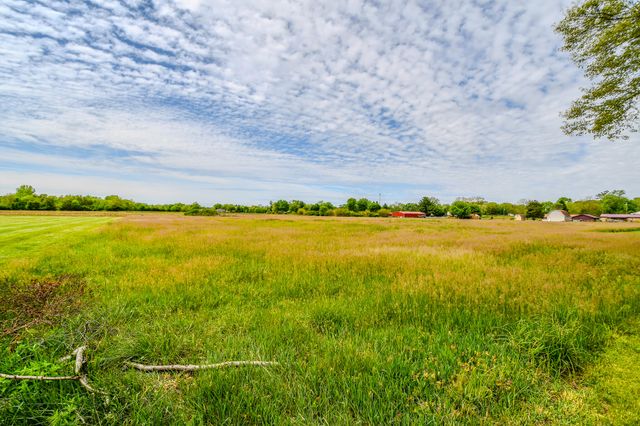 10833 Kendig Road 10833 Kendig Road, New Carlisle, OH 45344