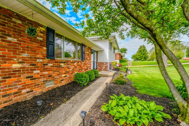10833 Kendig Road 10833 Kendig Road, New Carlisle, OH 45344