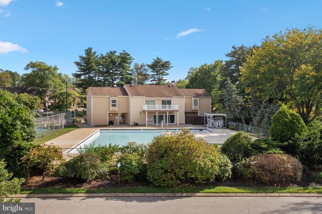 135 KINGS CROFT, Cherry Hill, NJ 08034