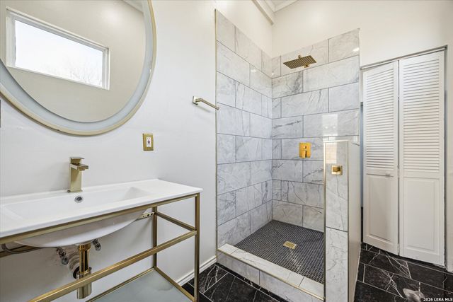 417 Warren, San Antonio, TX 78212