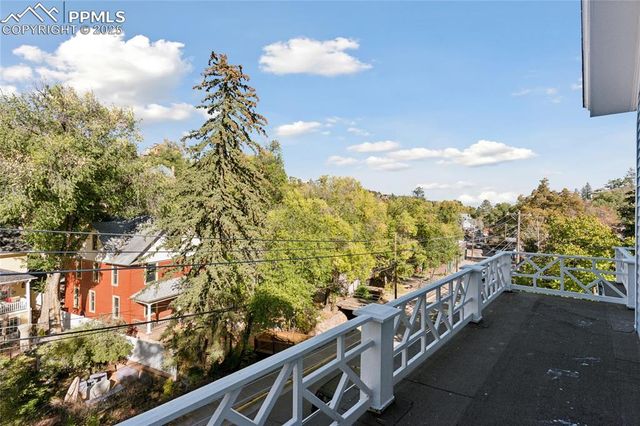 151 Ruxton Avenue, Manitou Springs, CO 80829