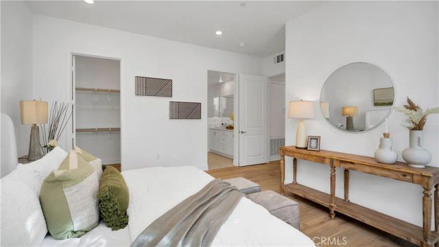 113 Junco, Irvine, CA 92618