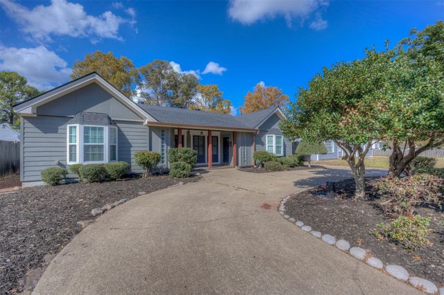 1163 Gilbert Drive, Bossier City, LA 71112